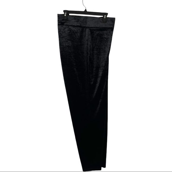 ⚫️⚫️⚫️ Soulmates Plus Black Velvet Pull On Pants with Tapered Legs - Picture 1 of 5